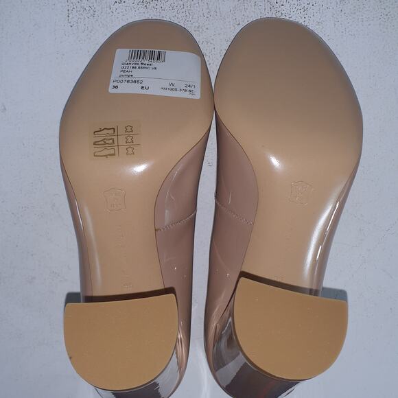 Gianvito Rossi 'Mary' Patent Leather Pumps Size 6 - Picture 6 of 6